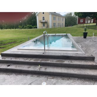 Rozsdamentes medence 4x2x1,3 feszített víztükör