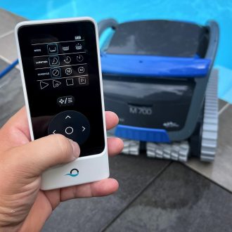 Maytronics Dolphin M700 medence porszívó robot